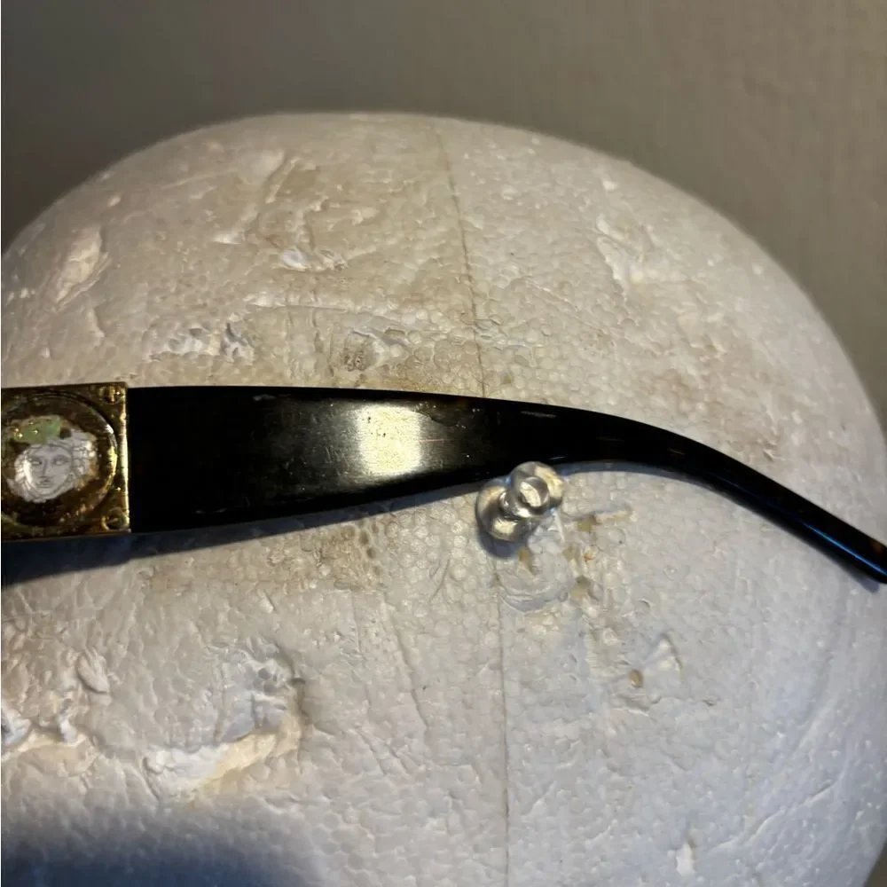 Vintage Versace Sunglasses Model 4092 Medusa head logo glasses tortoise round